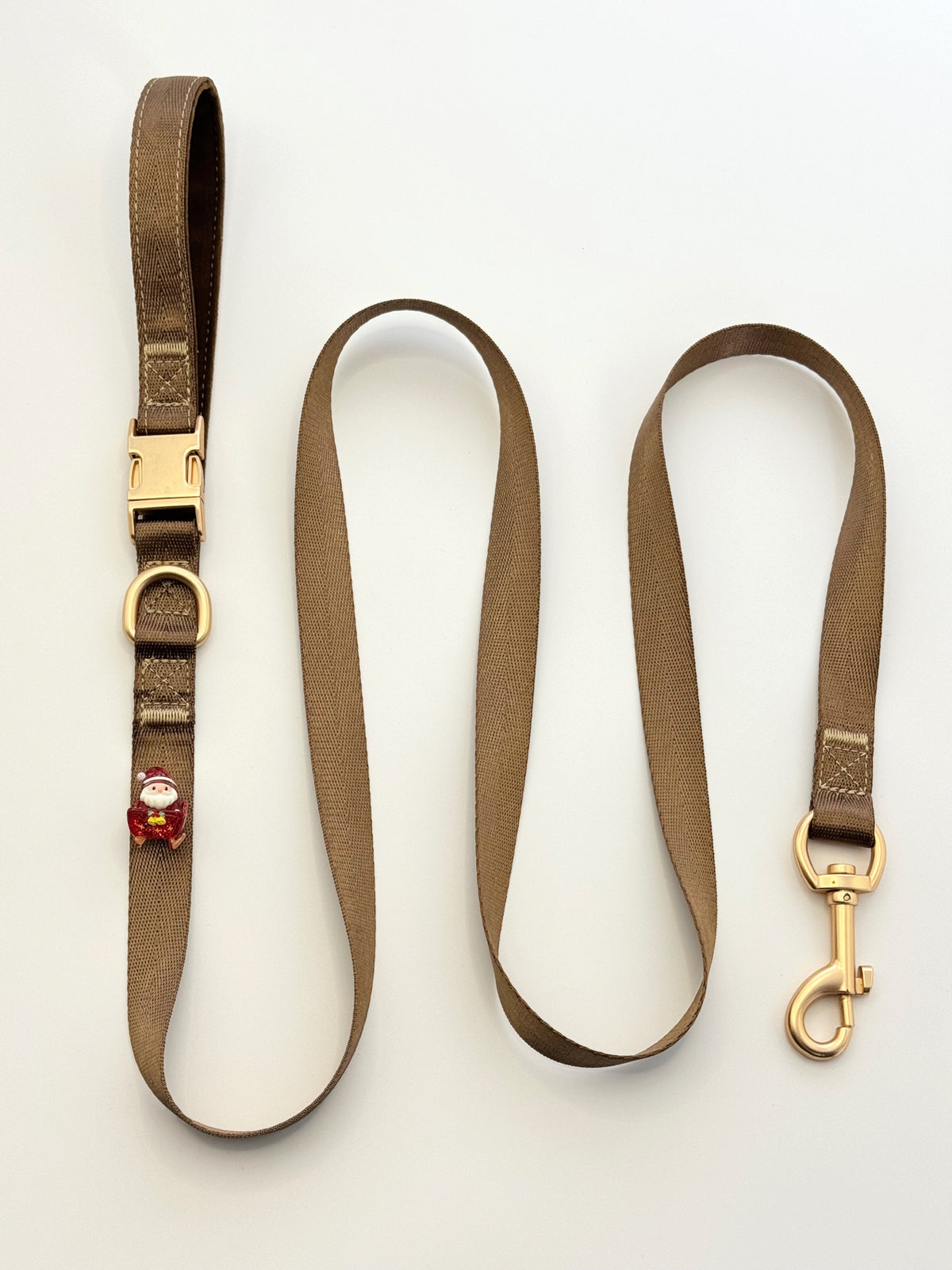 Santa Magnetic Snap-On Charm Collar Set