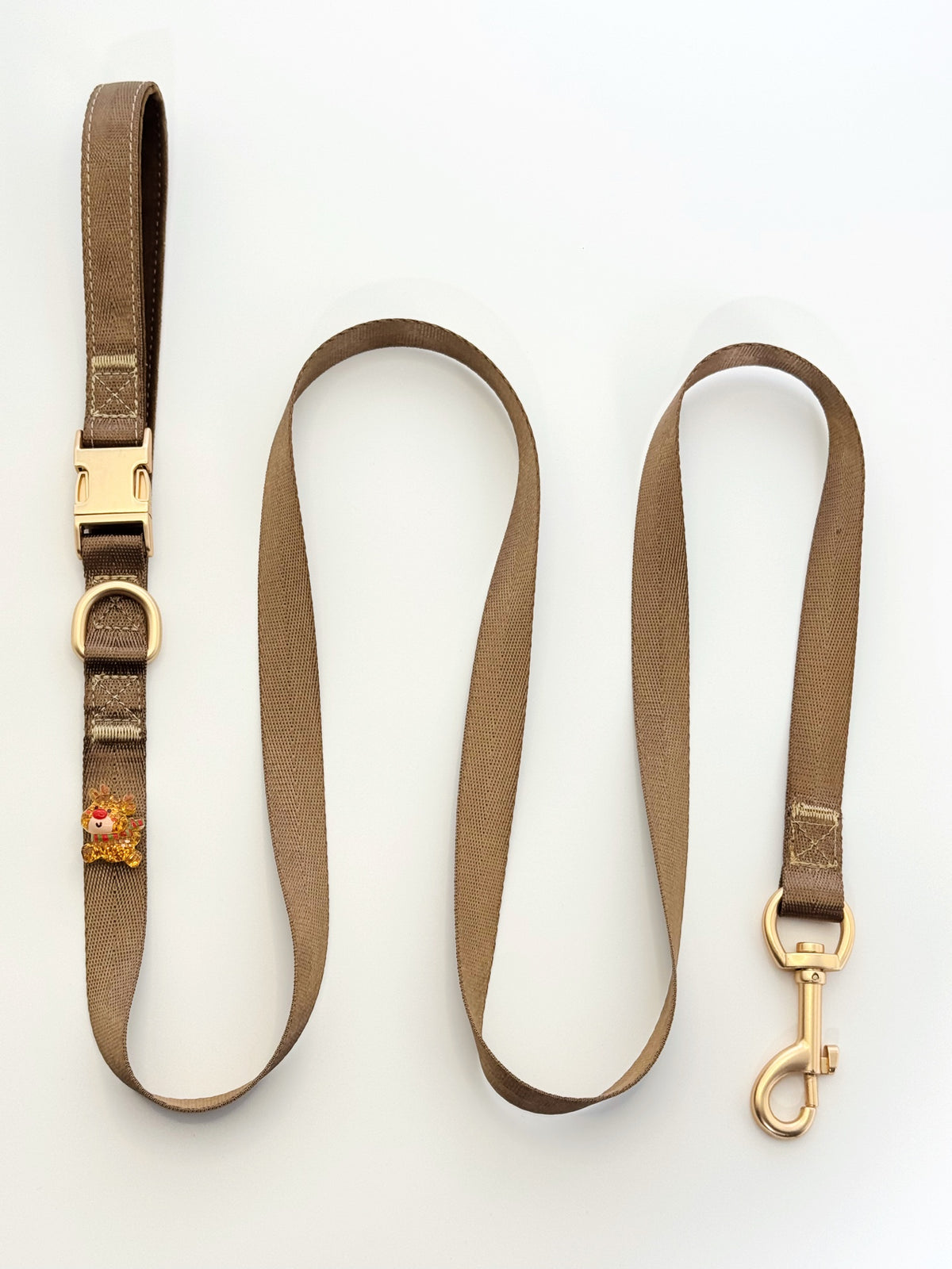 Reindeer Magnetic Snap-On Charm Collar Set