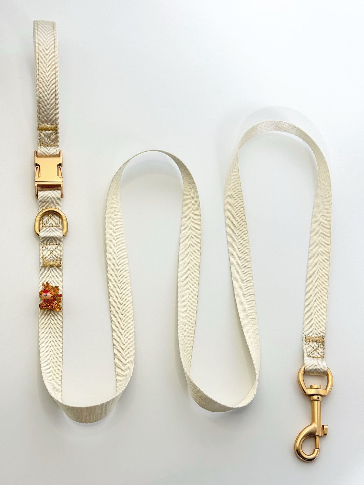 Reindeer Magnetic Snap-On Charm Collar Set